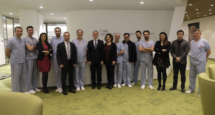 Nobel İlaç ve Kontinans Derneği İşbirliği ile İşlevsel Üroloji ve Kadın Ürolojisi Robotik Cerrahi Kursu Gerçekleştirildi